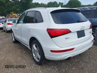 2017 Audi Q5 Premium Plus z VIN WA1L2AFP2HA033745, wystawiony jako IAAI lot #42277650 z przebiegiem 184 476 mil mil oraz . Historia ofert i sprzedaży dostępna na DreamBid. Obrazek 3.