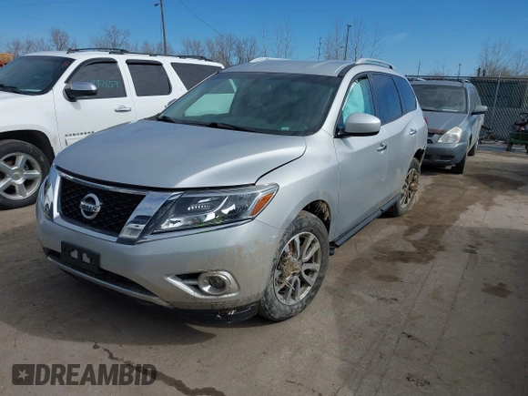 2015 Nissan Pathfinder SV z VIN 5N1AR2MN6FC706632, wystawiony jako IAAI lot #41645730 z przebiegiem 130 647 mil mil oraz . Historia ofert i sprzedaży dostępna na DreamBid. Obrazek 2.