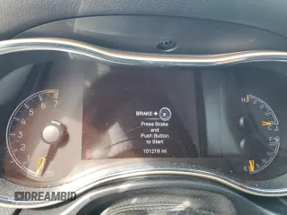 2016 Jeep Grand Cherokee Laredo z VIN 1C4RJFAG4GC444090, wystawiony jako Copart lot #52302275 z przebiegiem 101 219 mil mil oraz Szkoda całkowita • Salvage title. Historia ofert i sprzedaży dostępna na DreamBid. Obrazek 9.