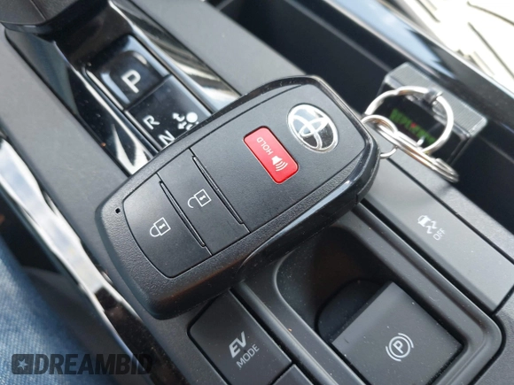 2024 Toyota Prius LE z VIN JTDACAAU3R3041074, wystawiony jako IAAI lot #41962281 z przebiegiem Nie podano mil oraz . Historia ofert i sprzedaży dostępna na DreamBid. Obrazek 11.