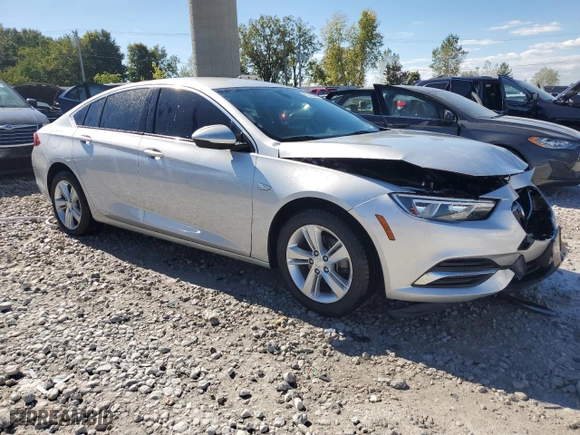 2018 Buick Regal Sportback Preferred with VIN W04GL6SXXJ1090542, listed as a Copart auction lot 73792744 with 101,036 mi miles and Clean Title. Bid and sale history available at carsss.com. Image 4.