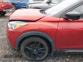 2020 Nissan Kicks SR with VIN 3N1CP5DV4LL565762, listed as a IAAI auction lot 40889527 with 98,722 mi miles. Bid and sale history available at carsss.com. Image 17.