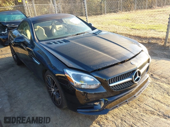 2019 Mercedes-Benz SLC 300 z VIN WDDPK3JA1KF160119, wystawiony jako IAAI lot #41744155 z przebiegiem Nie podano mil oraz . Historia ofert i sprzedaży dostępna na DreamBid. Obrazek 1.