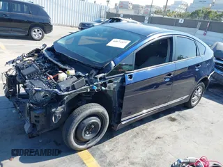 2015 Toyota Prius Four with VIN JTDKN3DU5F1954853, listed as a IAAI auction lot 40617411 with Not provided miles and . Bid and sale history available at DreamBid. Image 2.