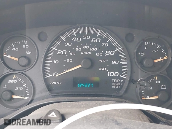 2003 Chevrolet Express Cargo YF7 Upfitter z VIN 1GBFG15T631192686, wystawiony jako IAAI lot #42097135 z przebiegiem 124 227 mil mil oraz . Historia ofert i sprzedaży dostępna na DreamBid. Obrazek 7.