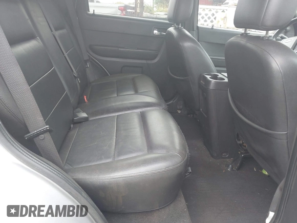 2008 Ford Escape Limited z VIN 1FMCU04158KB42604, wystawiony jako IAAI lot #41948050 z przebiegiem 240 686 mil mil oraz . Historia ofert i sprzedaży dostępna na DreamBid. Obrazek 8.