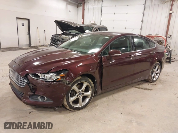 2013 Ford Fusion SE with VIN 3FA6P0HR0DR238015, listed as a IAAI auction lot 41753962 with 104,435 mi miles. Bid and sale history available at carsss.com. Image 2.