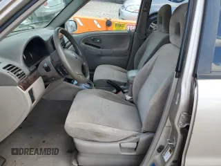 2005 Suzuki XL7 LX z VIN JS3TX92V854105506, wystawiony jako Copart lot #60683524 z przebiegiem 197 035 mil mil oraz Szkody całkowita. Historia ofert i sprzedaży dostępna na DreamBid. Obrazek 7.