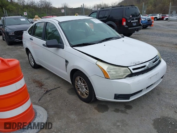 2008 Ford Focus SE with VIN 1FAHP35N08W122604, listed as a IAAI auction lot 41942030 with 89,034 mi miles. Bid and sale history available at carsss.com. Image 1.