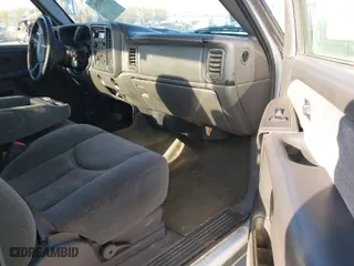 2003 Chevrolet Silverado 1500 LS with VIN 2GCEC19V631302340, listed as a IAAI auction lot 42003954 with 262,332 mi miles. Bid and sale history available at carsss.com. Image 5.