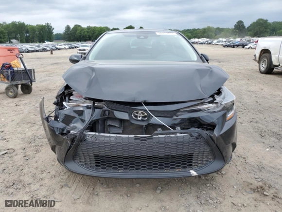 2022 Toyota Corolla LE with VIN 5YFEPMAE1NP365626, listed as a Copart auction lot 54879414 with 31,970 mi miles and Salvage Title. Bid and sale history available at carsss.com. Image 5.