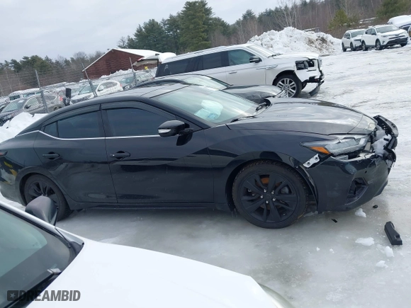 2020 Nissan Maxima SL with VIN 1N4AA6DV3LC375884, listed as a IAAI auction lot 41608588 with 60,531 mi miles. Bid and sale history available at carsss.com. Image 13.