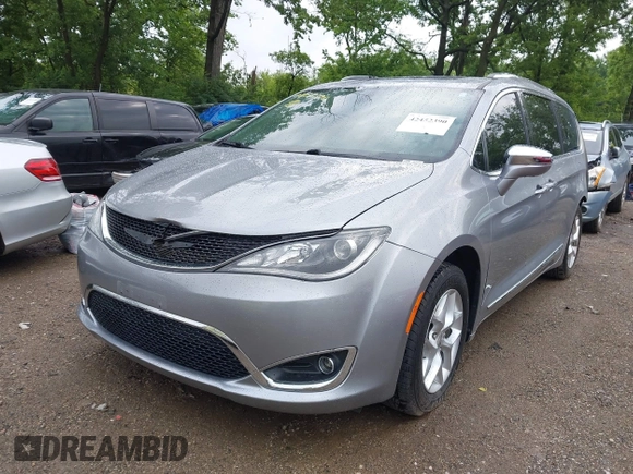 2020 Chrysler Pacifica Limited with VIN 2C4RC1GG2LR125406, listed as a IAAI auction lot 42452390 with 85,100 mi miles and . Bid and sale history available at DreamBid. Image 2.