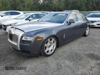 2012 Rolls-Royce Ghost z VIN SCA664S59CUX50672, wystawiony jako Copart lot #73685494 z przebiegiem Nie podano mil oraz Szkody całkowita. Historia ofert i sprzedaży dostępna na DreamBid. Obrazek 1.