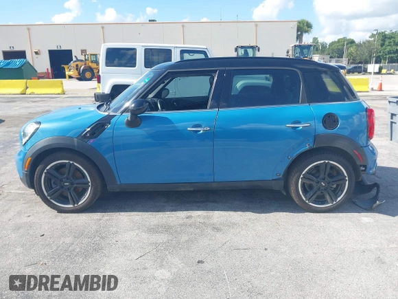 2016 MINI Countryman S with VIN WMWZC3C58GWT10084, listed as a IAAI auction lot 42895633 with 120,694 mi miles and . Bid and sale history available at DreamBid. Image 14.