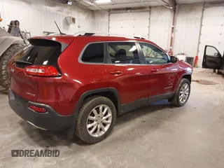 2014 Jeep Cherokee Limited with VIN 1C4PJMDS6EW189756, listed as a IAAI auction lot 41919966 with 122,172 mi miles. Bid and sale history available at carsss.com. Image 4.