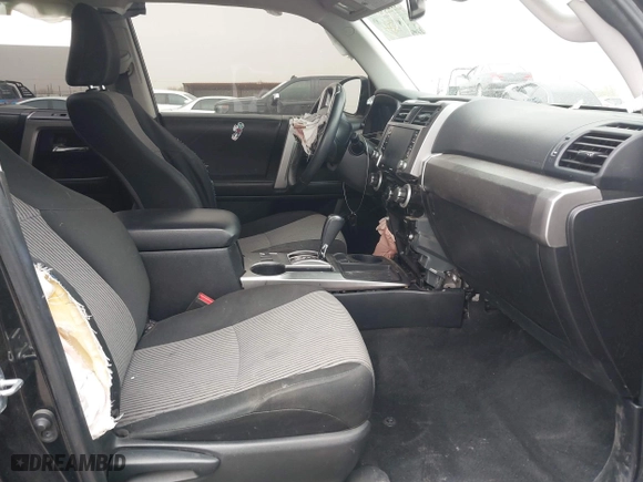 2022 Toyota 4Runner SR5 with VIN JTEEU5JR6N5260896, listed as a IAAI auction lot 41286832 with 62,492 mi miles. Bid and sale history available at carsss.com. Image 5.