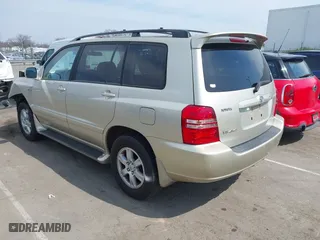 2003 Toyota Highlander with VIN JTEHF21A330105555, listed as a IAAI auction lot 41802341 with 133,872 mi miles. Bid and sale history available at carsss.com. Image 3.