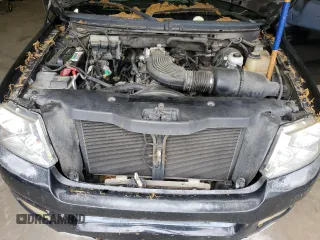 2004 Ford F-150 STX with VIN 1FTRX12W64NA79046, listed as a Copart auction lot 51309555 with 246,025 mi miles and Clean Title. Bid and sale history available at carsss.com. Image 11.