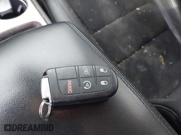 2015 Jeep Grand Cherokee Altitude z VIN 1C4RJFAG5FC682058, wystawiony jako IAAI lot #42352814 z przebiegiem 228 067 mil mil oraz . Historia ofert i sprzedaży dostępna na DreamBid. Obrazek 11.