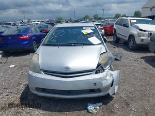 2007 Toyota Prius z VIN JTDKB20U677677900, wystawiony jako IAAI lot #42176780 z przebiegiem 246 442 mil mil oraz . Historia ofert i sprzedaży dostępna na DreamBid. Obrazek 12.