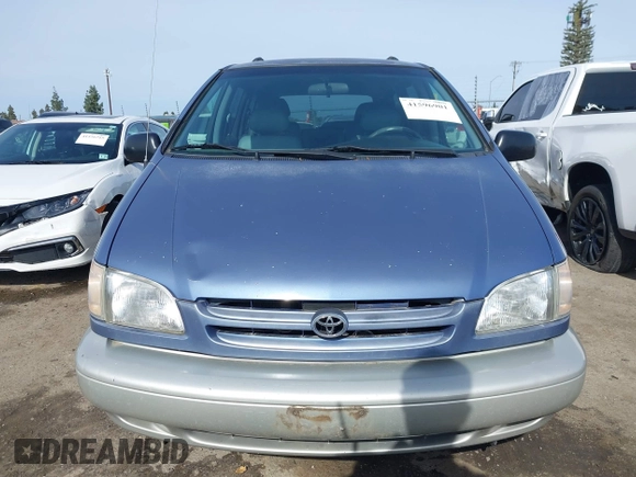 1998 Toyota Sienna LE с VIN 4T3ZF13C5WU028625, выставлен на аукционе IAAI как лот 41596901 с пробегом 139 903 миль миль и . История ставок и продаж доступна на DreamBid. Изображение 12.