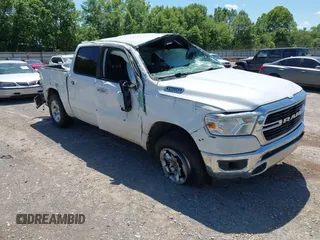 2019 Ram 1500 Big Horn z VIN 1C6SRFFT2KN667846, wystawiony jako IAAI lot #42341875 z przebiegiem 170 846 mil mil oraz . Historia ofert i sprzedaży dostępna na DreamBid. Obrazek 1.