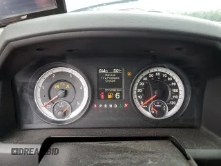 2013 Ram 2500 Big Horn z VIN 3C6UR5DL6DG569520, wystawiony jako Copart lot #53204785 z przebiegiem 231 636 mil mil oraz Szkoda całkowita • Salvage title. Historia ofert i sprzedaży dostępna na DreamBid. Obrazek 9.