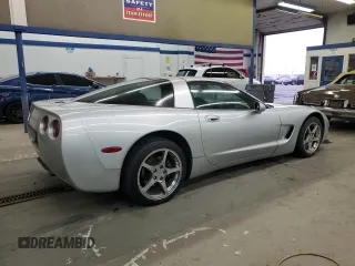 1997 Chevrolet Corvette with VIN 1G1YY22G0V5108641, listed as a Copart auction lot 80776054 with 179,471 mi miles and Salvage Title. Bid and sale history available at carsss.com. Image 3.
