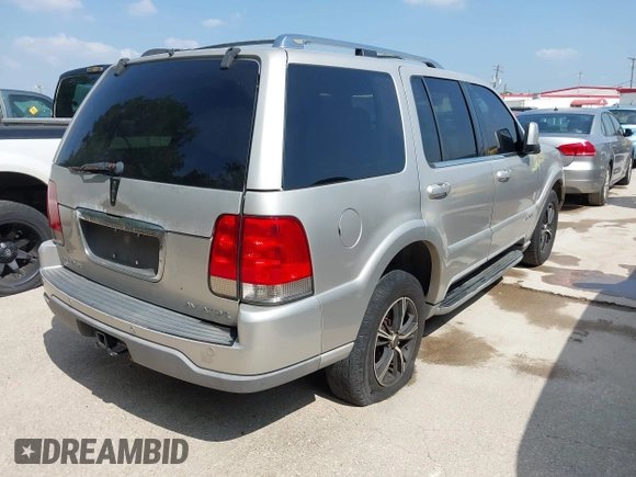 2004 Lincoln Aviator Luxury with VIN 5LMEU88H94ZJ34163, listed as a IAAI auction lot 42333257 with 117,604 mi miles and . Bid and sale history available at DreamBid. Image 4.