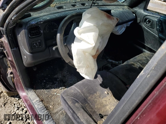 2000 Dodge Dakota Sport z VIN 1B7GG2AN6YS760921, wystawiony jako Copart lot #46891135 z przebiegiem Nie podano mil oraz Szkoda całkowita • Salvage title. Historia ofert i sprzedaży dostępna na DreamBid. Obrazek 8.