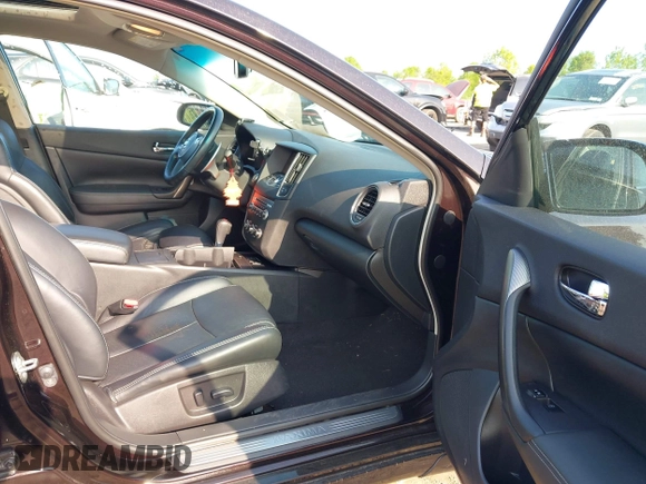 2011 Nissan Maxima SV with VIN 1N4AA5AP5BC853124, listed as a IAAI auction lot 42391492 with 152,097 mi miles and . Bid and sale history available at DreamBid. Image 5.
