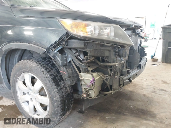 2011 Kia Sorento LX with VIN 5XYKT4A12BG127151, listed as a IAAI auction lot 41891186 with 103,690 mi miles. Bid and sale history available at carsss.com. Image 18.