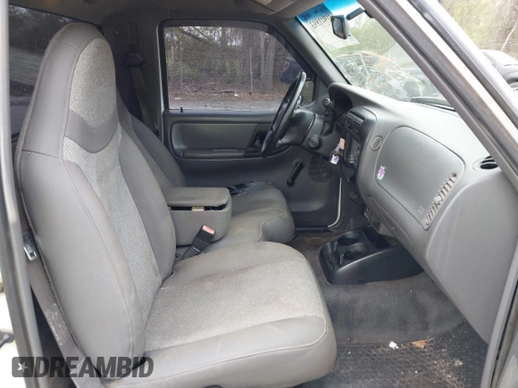 2001 Ford Ranger XL z VIN 1FTYR10U41TA67167, wystawiony jako IAAI lot #41941893 z przebiegiem 192 301 mil mil oraz . Historia ofert i sprzedaży dostępna na DreamBid. Obrazek 5.