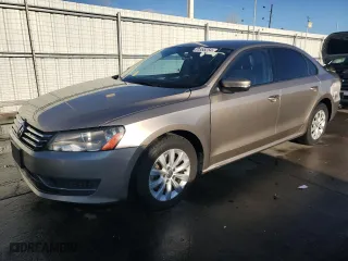 2015 Volkswagen Passat 1.8T Limited Edition with VIN 1VWAT7A39FC071666, listed as a Copart auction lot 81555254 with 73,873 mi miles and Salvage Title. Bid and sale history available at carsss.com. Image 1.