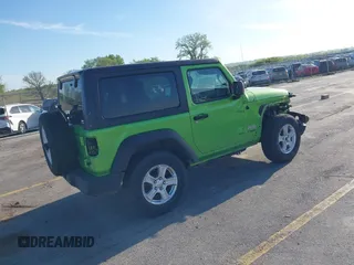 2019 Jeep Wrangler Sport S z VIN 1C4HJXAN0KW661787, wystawiony jako IAAI lot #42238918 z przebiegiem 25 364 mil mil oraz . Historia ofert i sprzedaży dostępna na DreamBid. Obrazek 4.