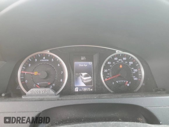 2015 Toyota Camry XLE with VIN 4T1BF1FK1FU919881, listed as a Copart auction lot 54233945 with 139,173 mi miles and Salvage Title. Bid and sale history available at carsss.com. Image 9.