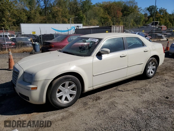 2005 Chrysler 300 with VIN 2C3JA53G55H584006, listed as a Copart auction lot 76698204 with 0 mi miles and Salvage Title. Bid and sale history available at carsss.com. Image 1.
