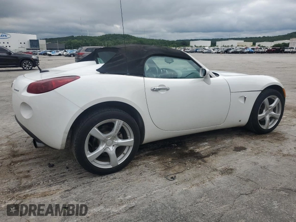 2008 Pontiac Solstice z VIN 1G2MB35B78Y104316, wystawiony jako Copart lot #58829185 z przebiegiem 194 147 mil mil oraz Tytuł czysty. Historia ofert i sprzedaży dostępna na DreamBid. Obrazek 3.