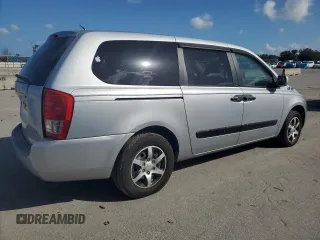 2006 Kia Sedona LX with VIN KNDMB233866024341, listed as a Copart auction lot 79071364 with 132,924 mi miles and Salvage Title. Bid and sale history available at carsss.com. Image 3.