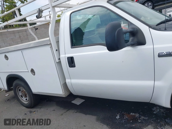 2007 Ford F-350 XL with VIN 1FDSF34517EA59162, listed as a IAAI auction lot 42078537 with 145,794 mi miles and . Bid and sale history available at DreamBid. Image 14.