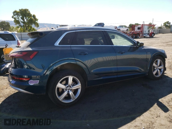 2019 Audi e-tron Prestige with VIN WA1VAAGE1KB010743, listed as a Copart auction lot 58812083 with 31,917 mi miles. Bid and sale history available at carsss.com. Image 3.