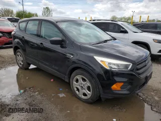2017 Ford Escape S z VIN 1FMCU0F78HUD25548, wystawiony jako Copart lot #55163695 z przebiegiem 112 965 mil mil oraz Szkoda całkowita • Salvage title. Historia ofert i sprzedaży dostępna na DreamBid. Obrazek 4.