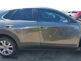 2021 Mazda CX-30 Select with VIN 3MVDMBBL5MM318545, listed as a IAAI auction lot 42011788 with 46,935 mi miles. Bid and sale history available at carsss.com. Image 14.