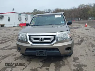 2011 Honda Pilot LX z VIN 5FNYF4H21BB103169, wystawiony jako IAAI lot #41957506 z przebiegiem 124 150 mil mil oraz . Historia ofert i sprzedaży dostępna na DreamBid. Obrazek 12.