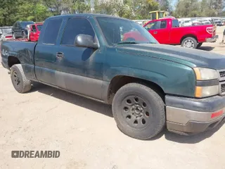2007 Chevrolet Silverado 1500 Work Truck with VIN 1GCEC19XX7Z151727, listed as a IAAI auction lot 41886136 with 179,715 mi miles and . Bid and sale history available at DreamBid. Image 1.