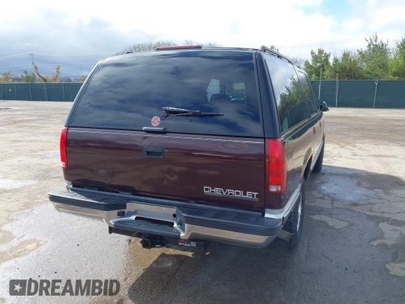 1997 Chevrolet Suburban with VIN 3GNFK16R8VG144969, listed as a IAAI auction lot 42070555 with 197,580 mi miles and . Bid and sale history available at DreamBid. Image 4.
