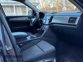 2018 Volkswagen Atlas Launch Edition с VIN 1V2HR2CA4JC512982, выставлен на аукционе Copart как лот 85989294 с пробегом 102 378 миль миль и Чистый • Clean title. История ставок и продаж доступна на DreamBid. Изображение 5.