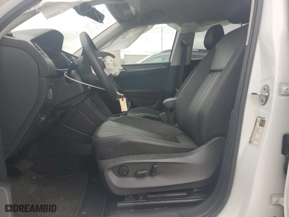 2023 Volkswagen Tiguan SE with VIN 3VV3B7AX7PM117286, listed as a Copart auction lot 51980725 with 0 mi miles and Salvage Title. Bid and sale history available at carsss.com. Image 7.
