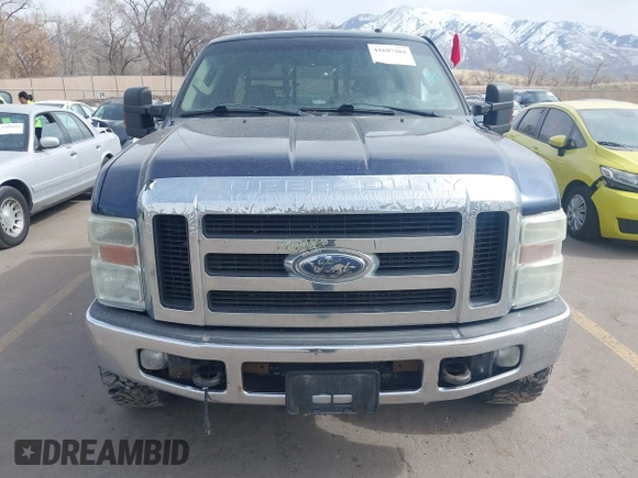 2008 Ford Super Duty F-250 SRW XL with VIN 1FTSX21R88ED25961, listed as a IAAI auction lot 41697284 with 352,731 mi miles. Bid and sale history available at carsss.com. Image 12.